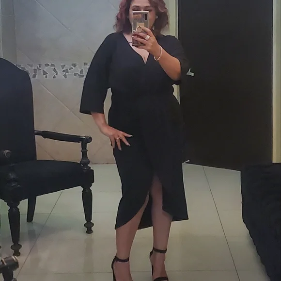 Black sexy dress - Picture 2 of 5